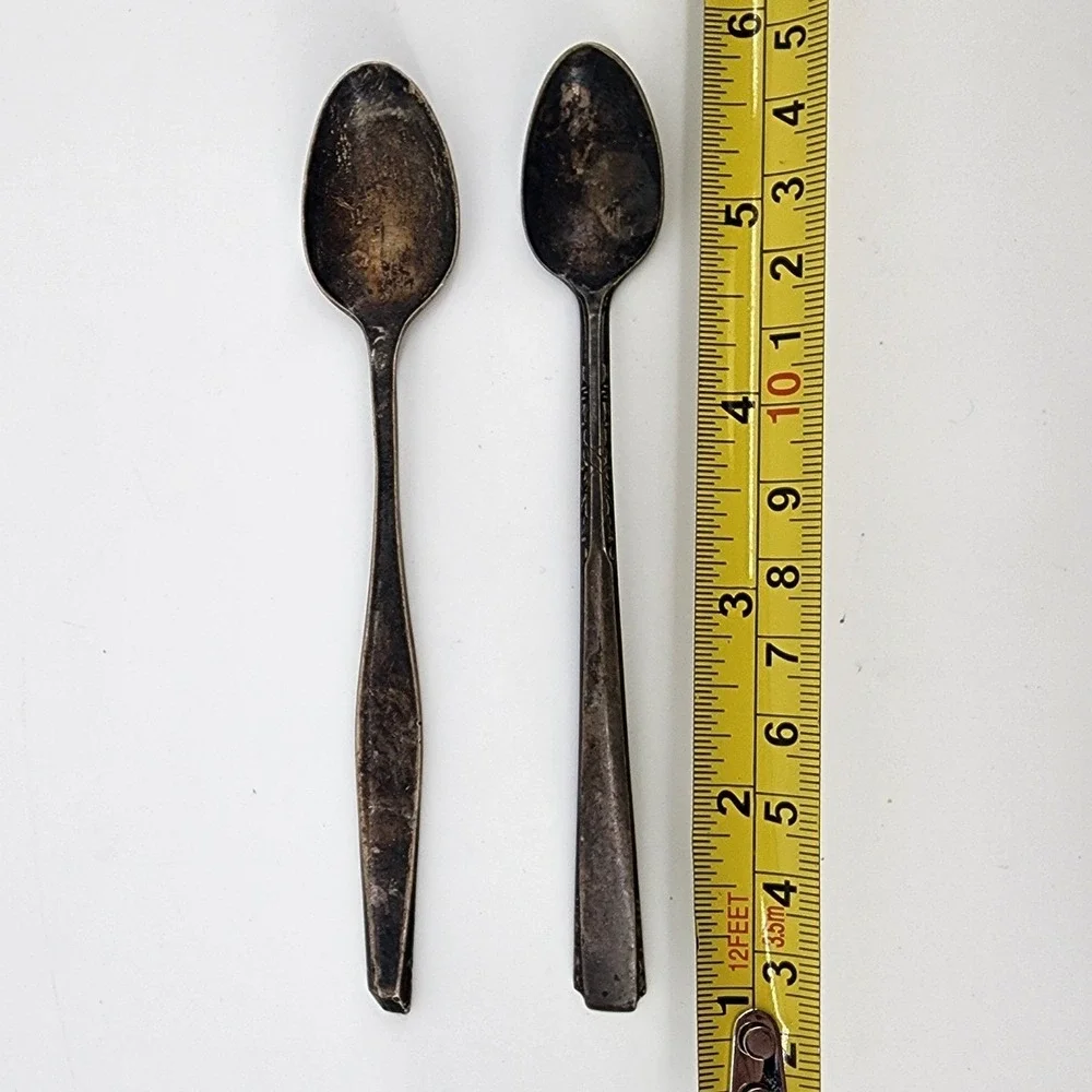 Vintage Silverplate‎ Spoons Set of 2 Tarnished Decorative Flatware 5 Inch